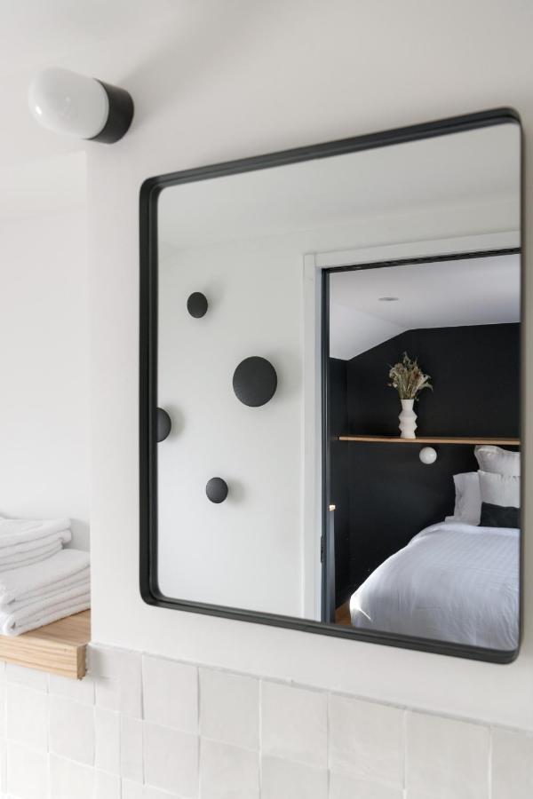 La Peniche - Bed And Bicycle - Tournon Hotel Екстериор снимка