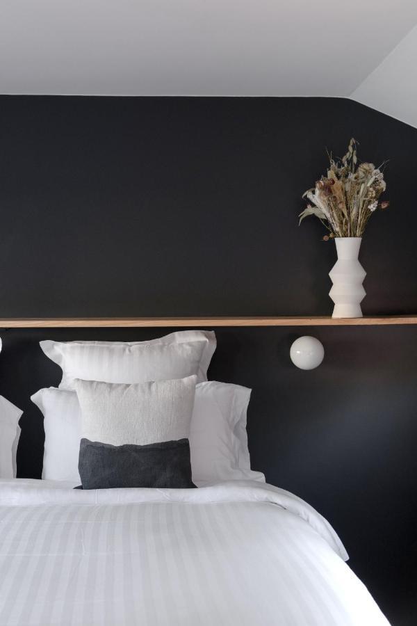 La Peniche - Bed And Bicycle - Tournon Hotel Екстериор снимка