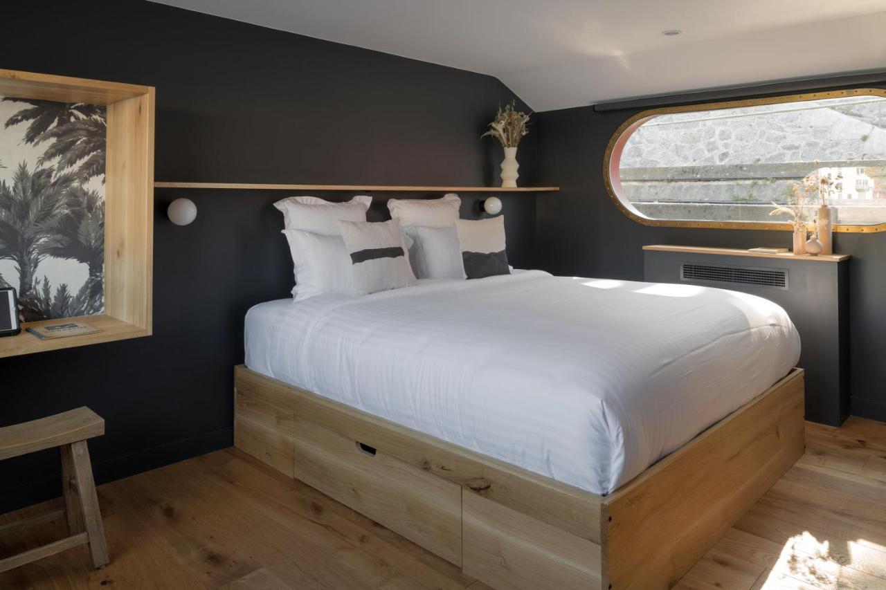 La Peniche - Bed And Bicycle - Tournon Hotel Екстериор снимка